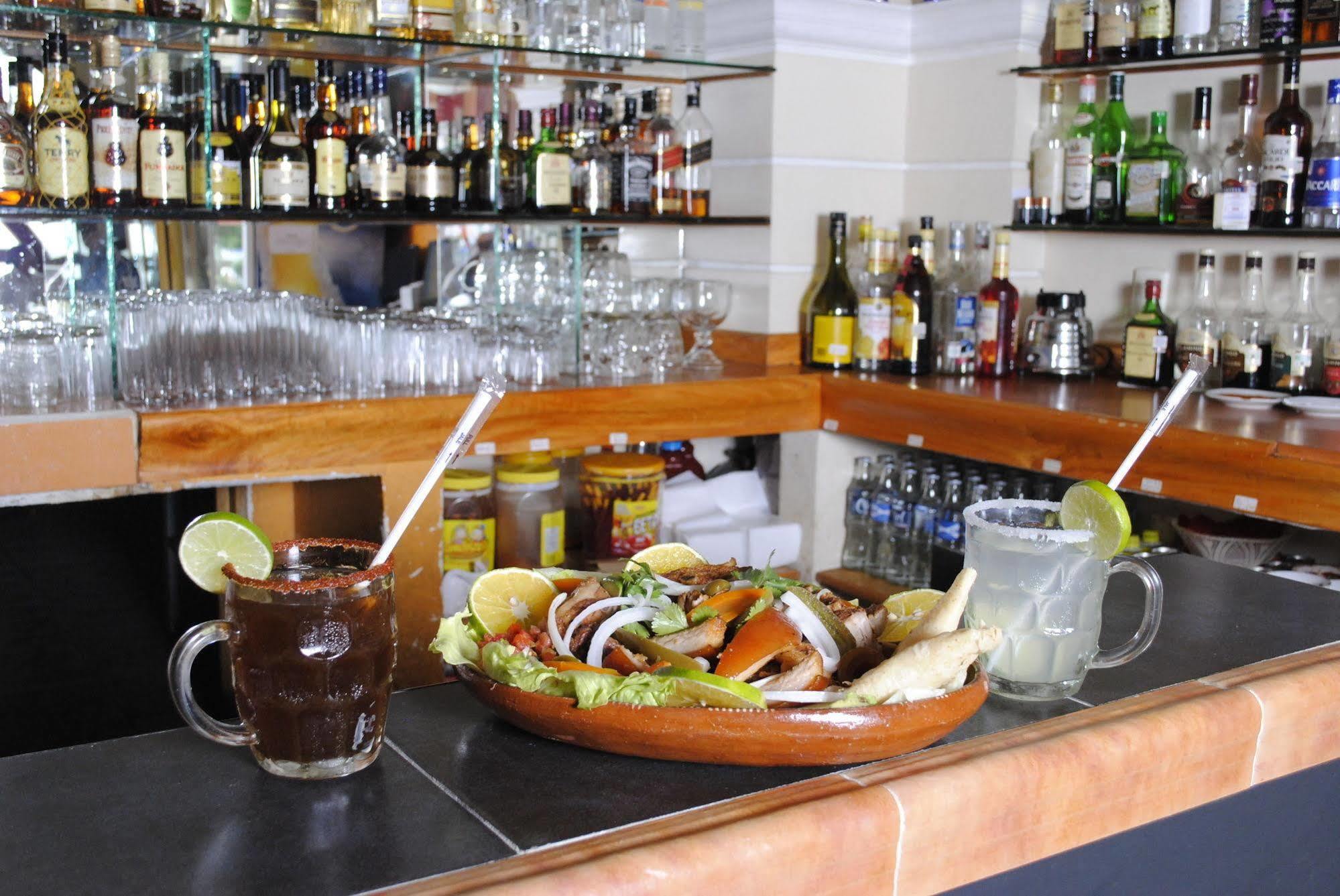 Hotel Arcos Del Parque Acayucan エクステリア 写真
