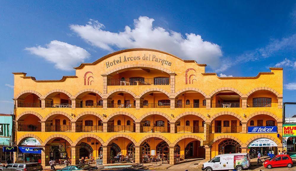 Hotel Arcos Del Parque Acayucan エクステリア 写真