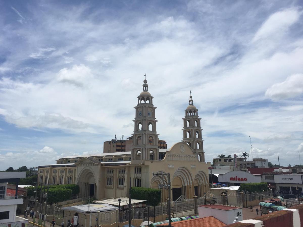 Hotel Arcos Del Parque Acayucan エクステリア 写真