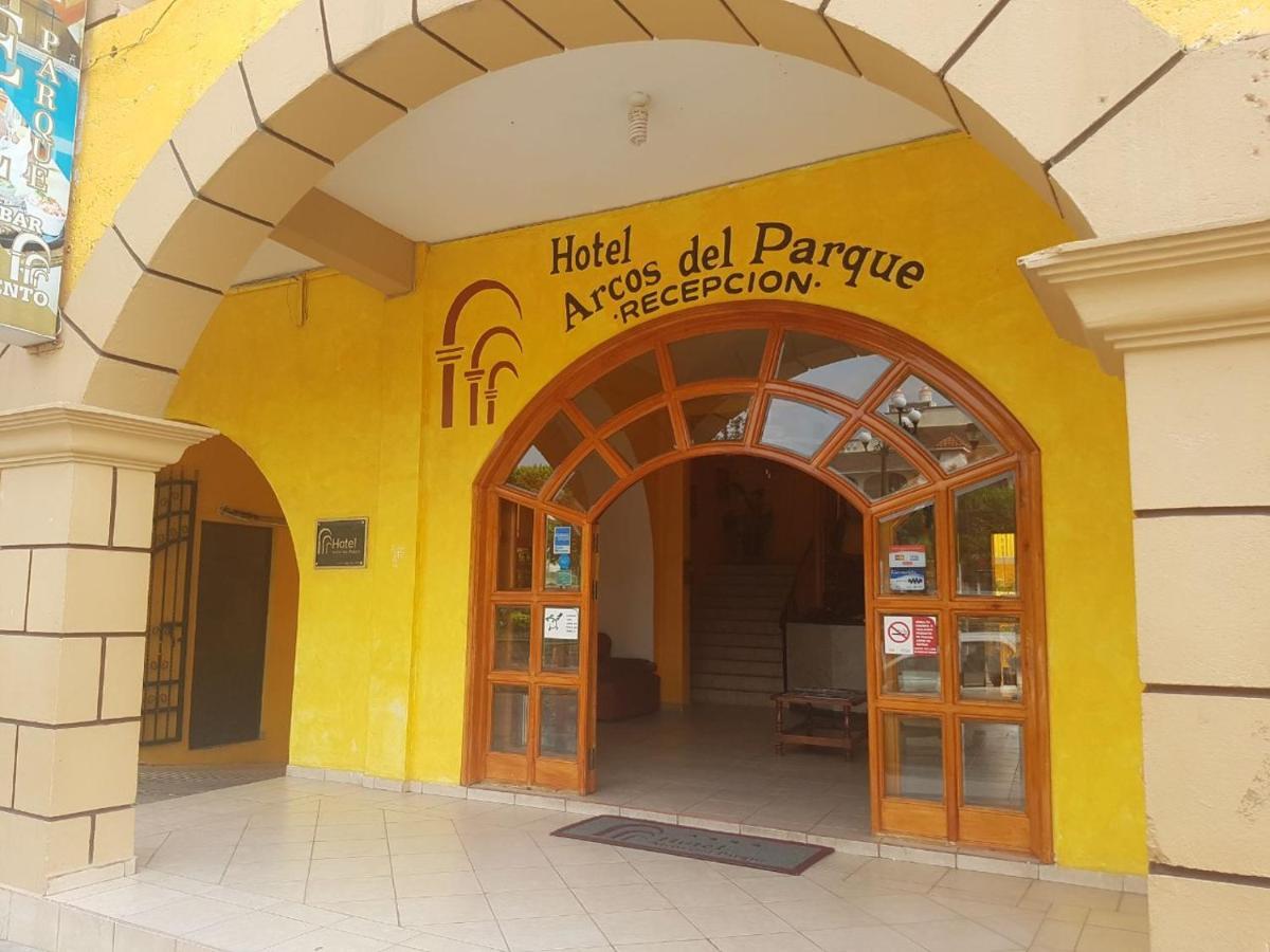 Hotel Arcos Del Parque Acayucan エクステリア 写真