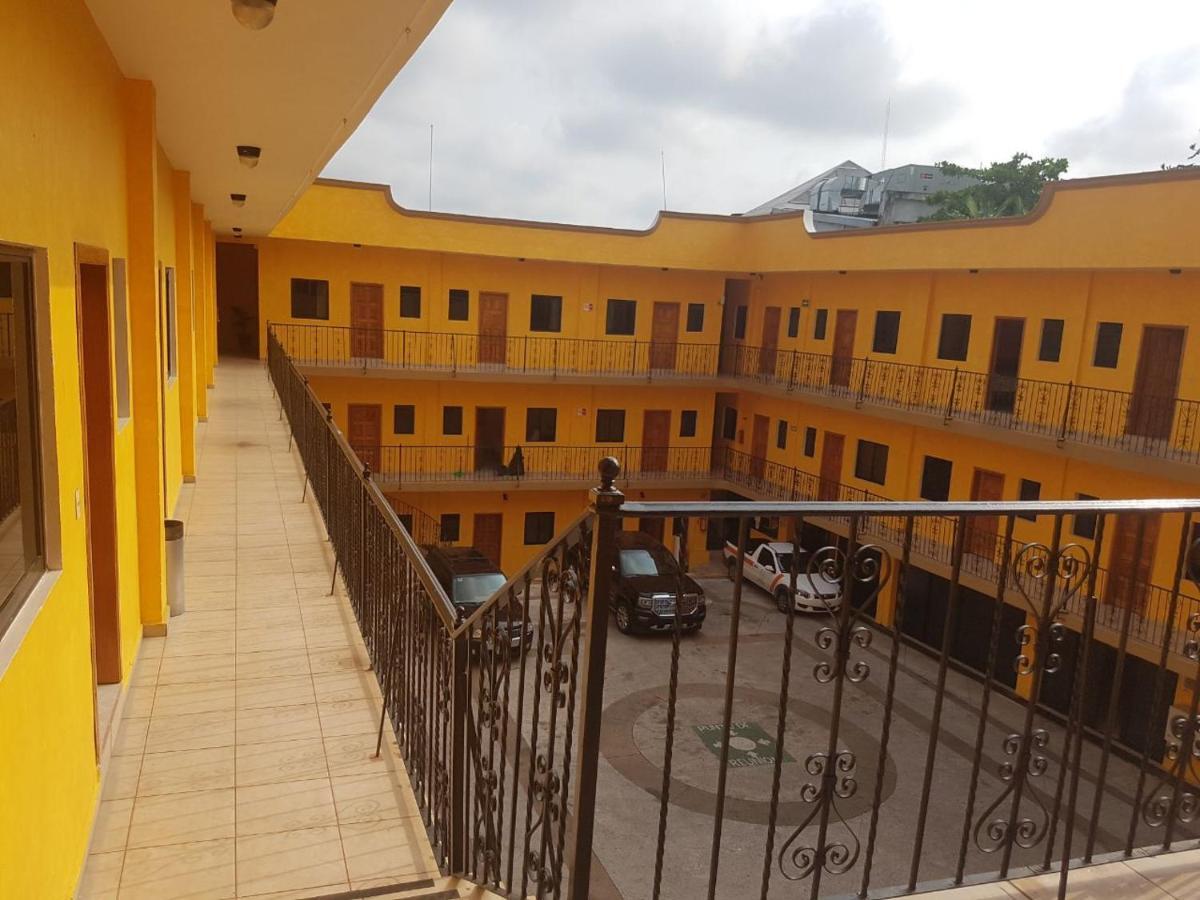 Hotel Arcos Del Parque Acayucan エクステリア 写真