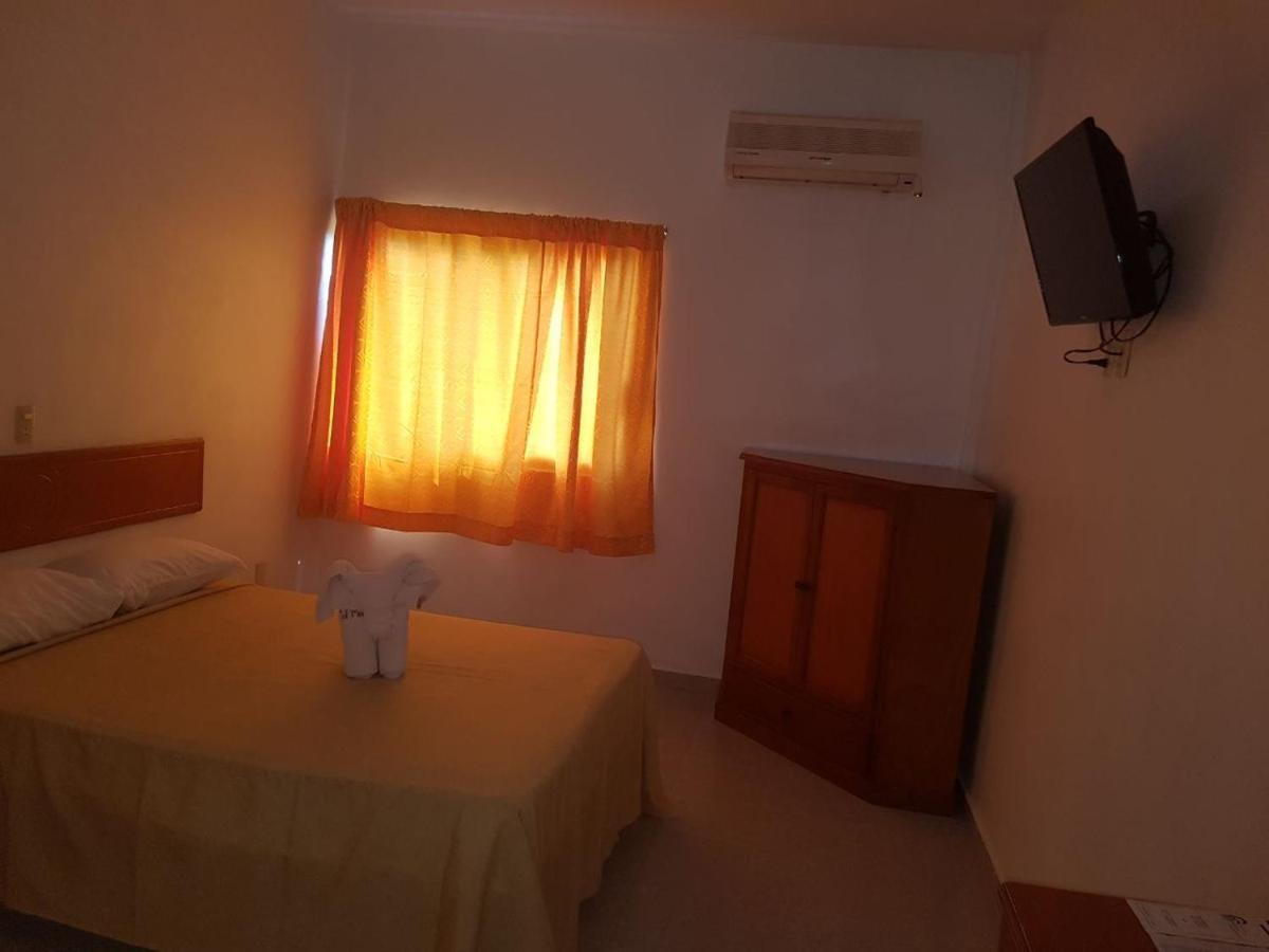 Hotel Arcos Del Parque Acayucan エクステリア 写真